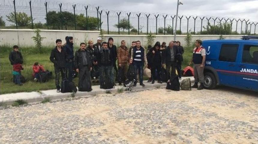 Türkiye-bulgaristan Sınır Hattında 106 Kaçak Göçmen Yakalandı