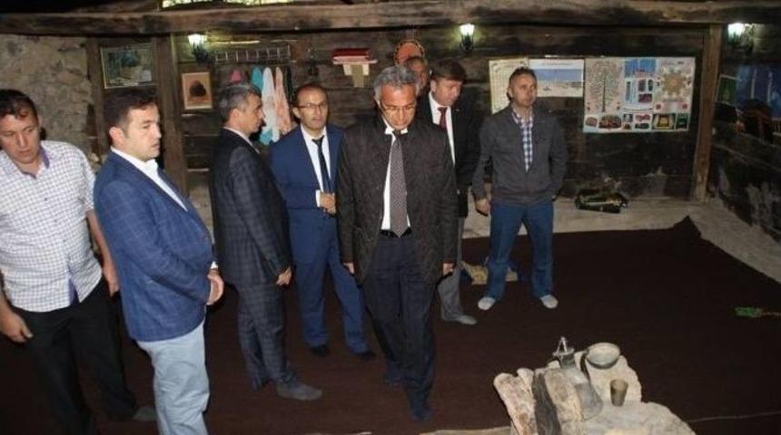 Sarı Halife Mezarı Başında Anıldı