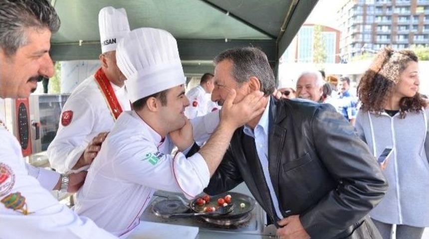 Bu Yarışmanın B&uuml;t&uuml;n Katılımcıları Birinci