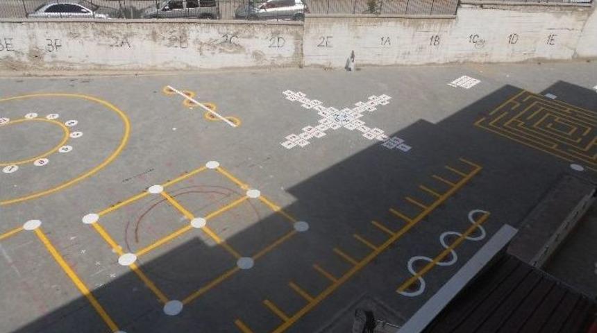 Okul Bah&ccedil;eleri, &ldquo;geleneksel Oyunlarla&rdquo; Şenleniyor