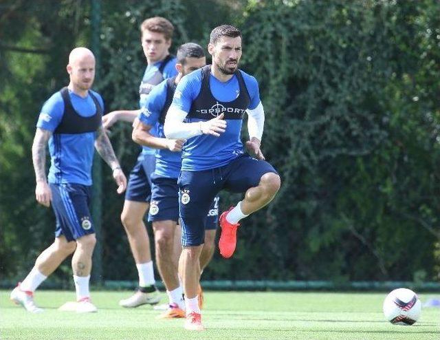 Fenerbahçe’de Avrupa Mesaisi Başladı