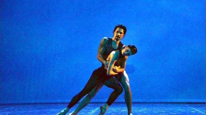 İzdob, Perdelerini A&ccedil;ıyor