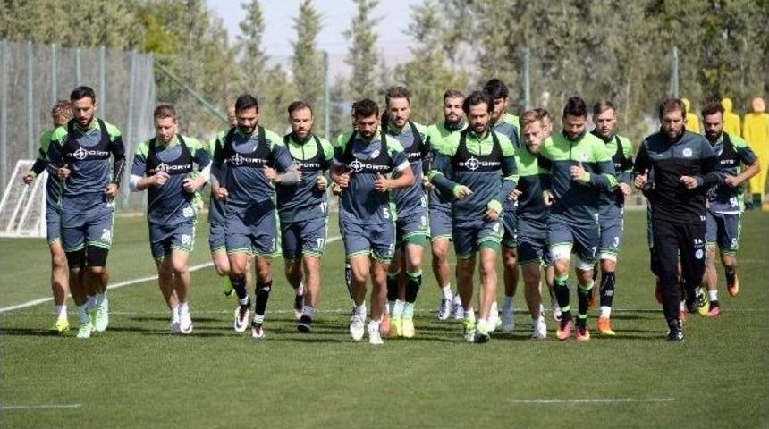 A. Konyaspor&rsquo;da Uefa Avrupa Ligi Mesaisi Başladı