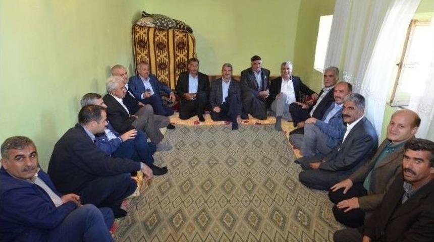 Milletvekili Şahin Ve Belediye Başkanı Polat&rsquo;tan Mahalle Ziyareti