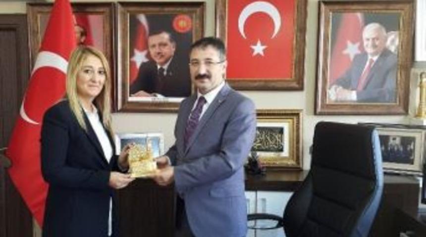 Ak Parti Y&ouml;neticilerinden &Ccedil;orum Teşkilatına Ziyaret