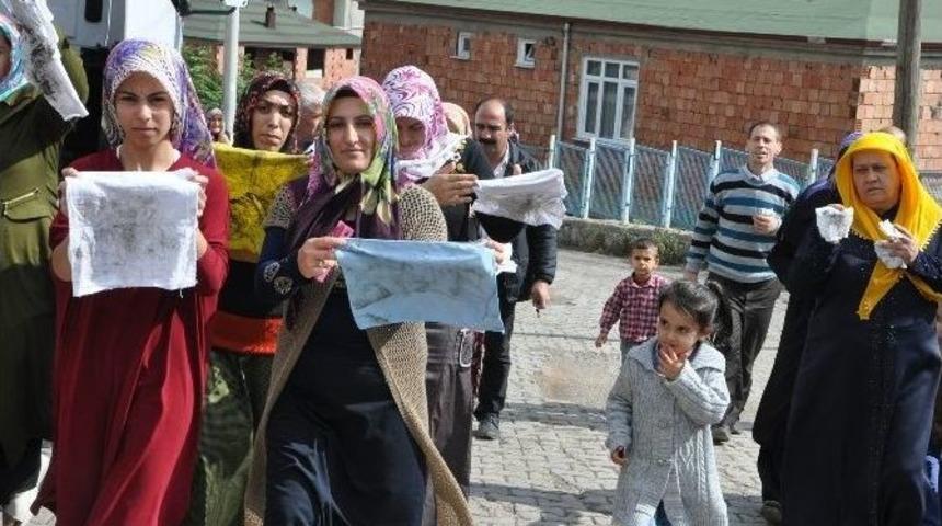 Yerleşim Alanlarına Yağan K&ouml;m&uuml;r Tozuna Vatandaştan Tepki