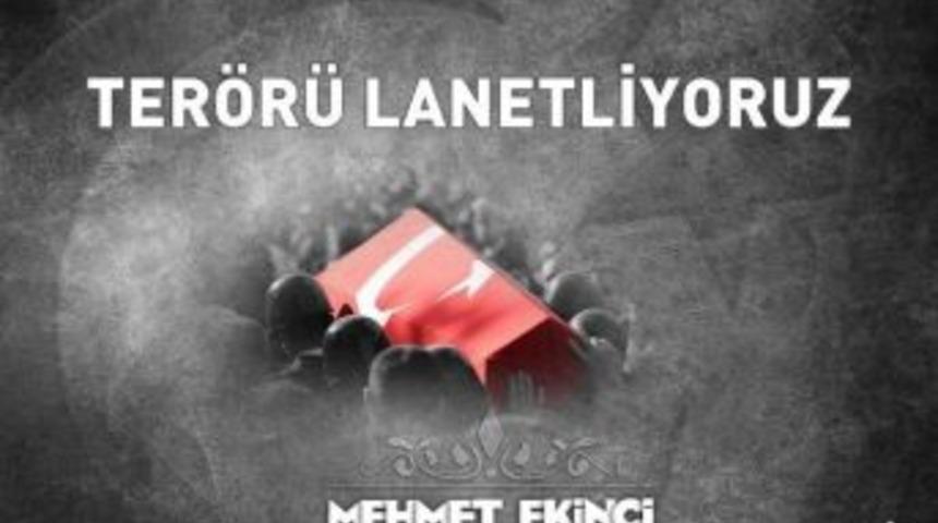 Ter&ouml;r Saldırılarına Tepkiler S&uuml;r&uuml;yor