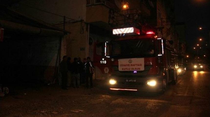 Apartmanda Elektrik Panosunda &Ccedil;ıkan Yangın Korkuttu