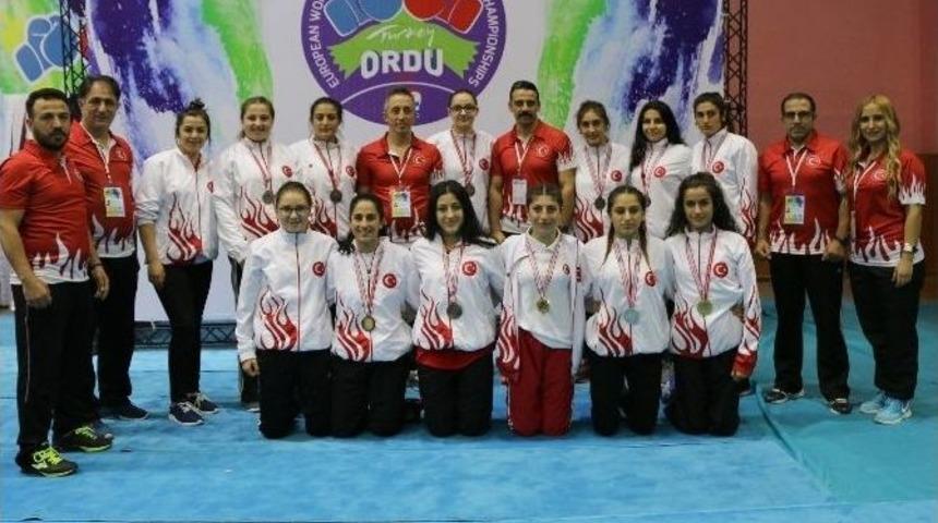 Türkiye Yıldız Ve Gençlerde Avrupa’yı Salladı