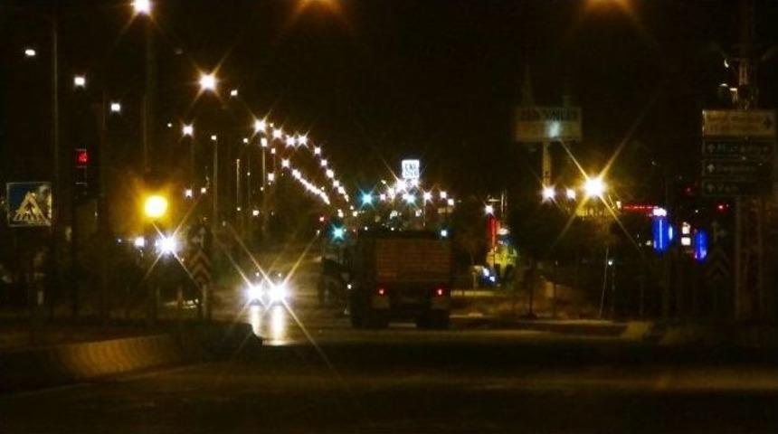 Erciş&rsquo;te Terk Edilen Kamyondan 2.5 Ton Bomba &Ccedil;ıktı