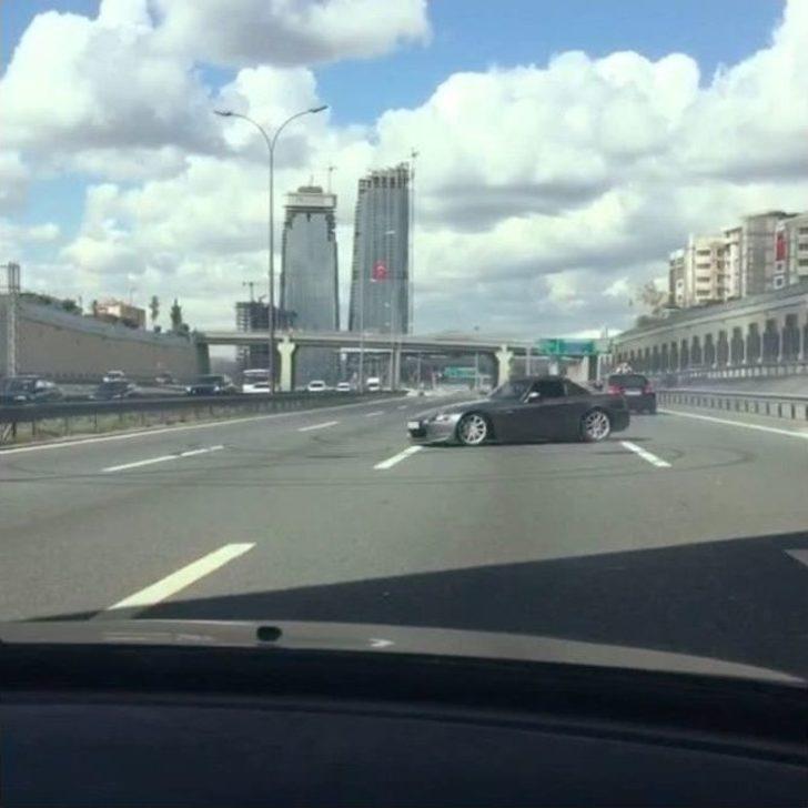 (özel Haber) Tem Otoyolunu Kapatıp Gelin Arabasıyla Drift Yaptılar G2