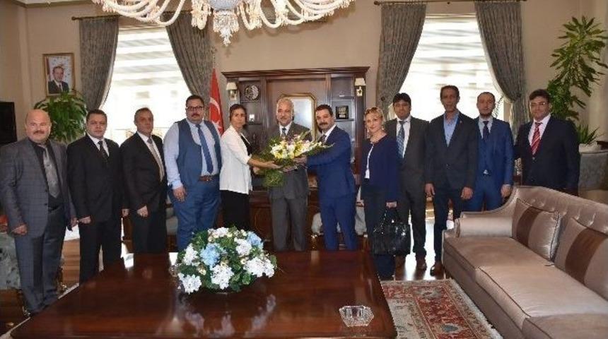 Mhp Manisa Teşkilatından Vali G&uuml;ven&ccedil;er&rsquo;e Ziyaret