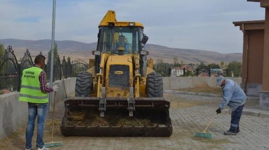 Okullar B&uuml;nyan Belediyesi&rsquo;ne Emanet