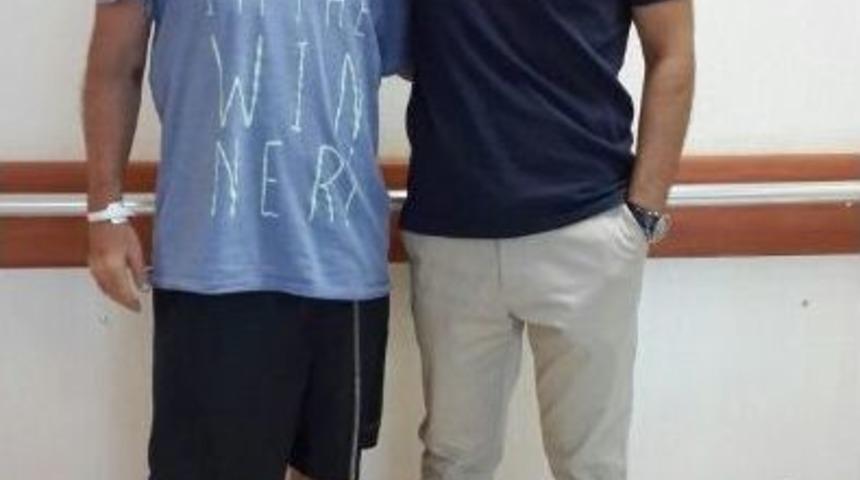 Gen&ccedil; Oyuncu Sahne Hastalığını Yendi