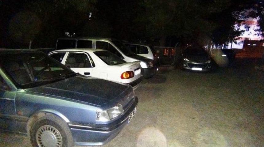 Hırsızlar Hem Motosikletini Hem Arabasını &Ccedil;aldı