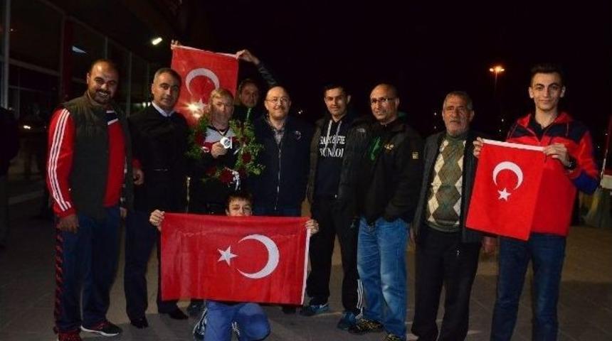 50 Yaşında Balkan Şampiyonu Oldu