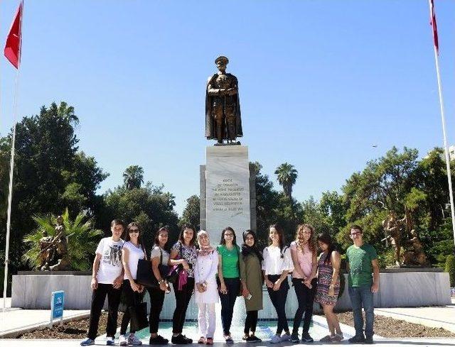 Seyhan Belediyesi Üniversite Öğrencilerine Adana’yı Gezdirdi