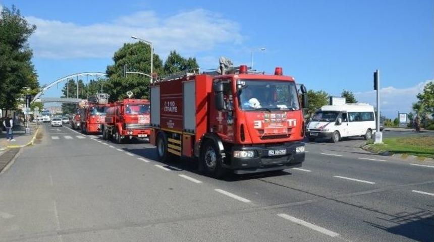 Fatsa İtfaiye Ekipleri Şehir Turu Attı