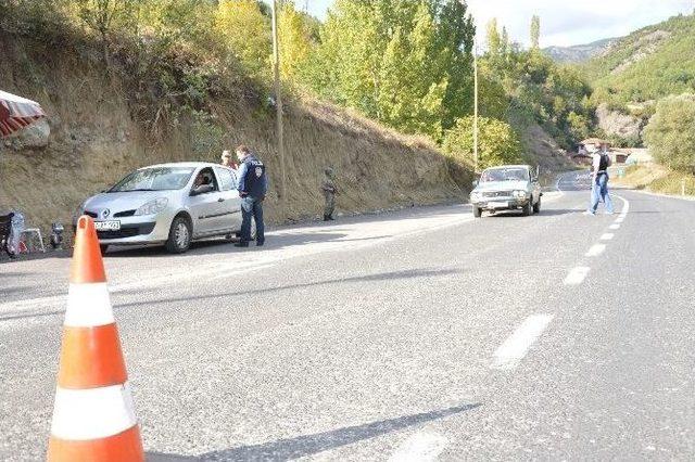 Niksar’da Asker-polis Omuz Omuza