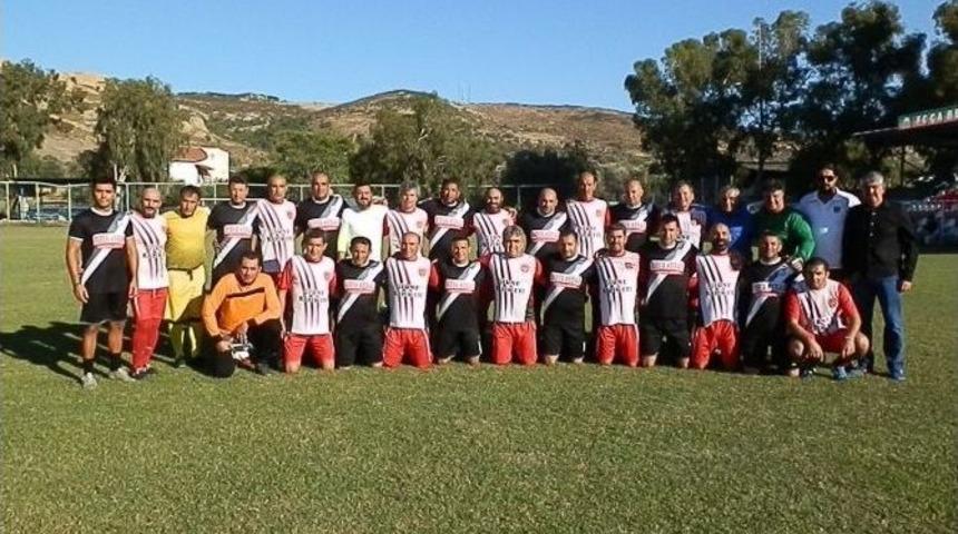 Fo&ccedil;a&rsquo;da Dostluk İ&ccedil;in D&ouml;rt D&ouml;rtl&uuml;k Ma&ccedil;