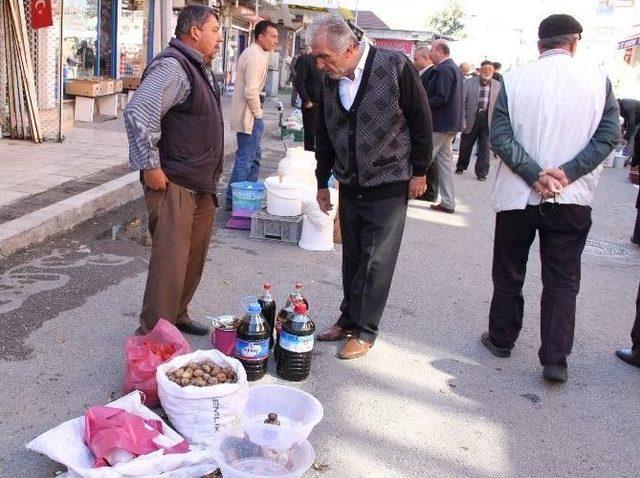 Yozgat’ta Kışlık Ürünler Köylü Pazarında Yoğun İlgi Görüyor