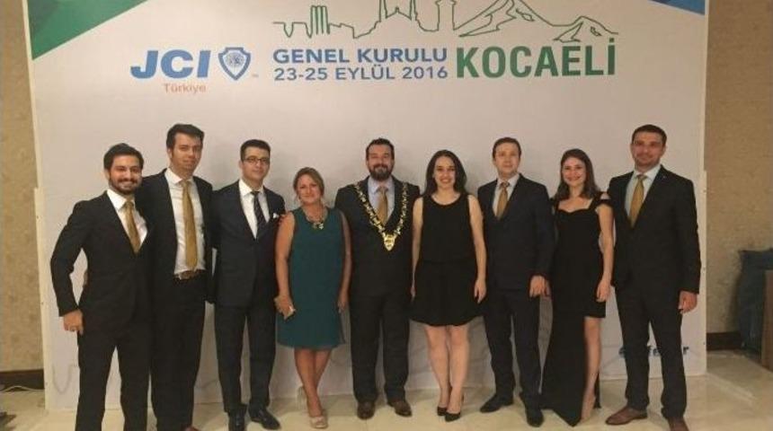 Manisalı Avukat Noyan, Gen&ccedil; Liderlerin T&uuml;rkiye Başkanı Oldu