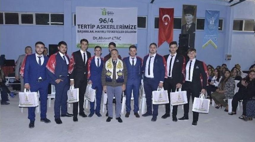 Ata&ccedil;, 9 Gencin Asker Eğlencesine Katıldı