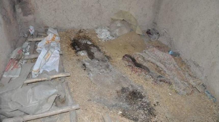 Metruk Binada &Ccedil;&uuml;r&uuml;m&uuml;ş Erkek Cesedi Bulundu