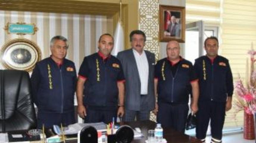 İtfaiyecilerden Belediye Başkanı Mehmet Kale&rsquo;ye Ziyaret