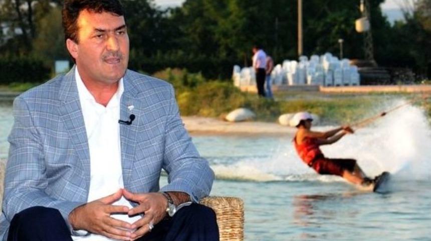 Osmangazi Belediyesi, 15 Temmuz Şehitleri İçin Wakeboard Düzenliyor