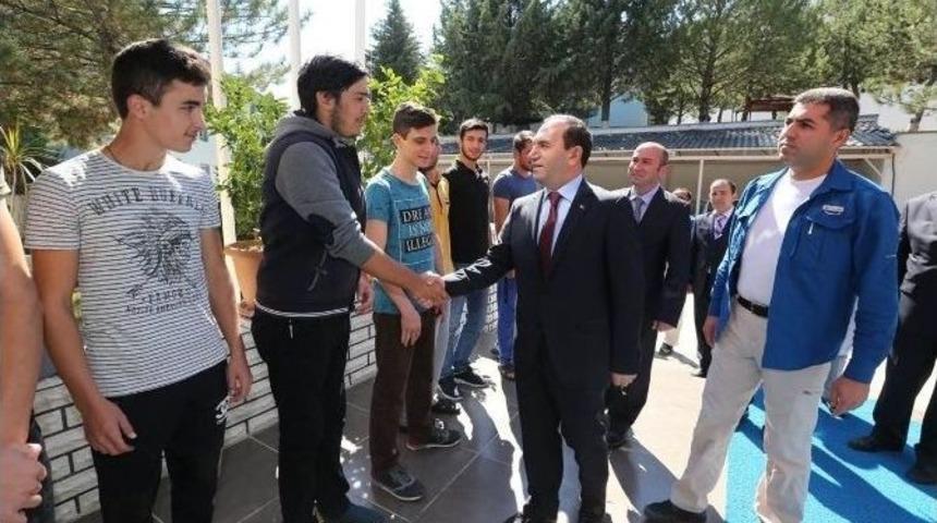 Vali Işık&rsquo;tan Kyk Yurdunda İnceleme