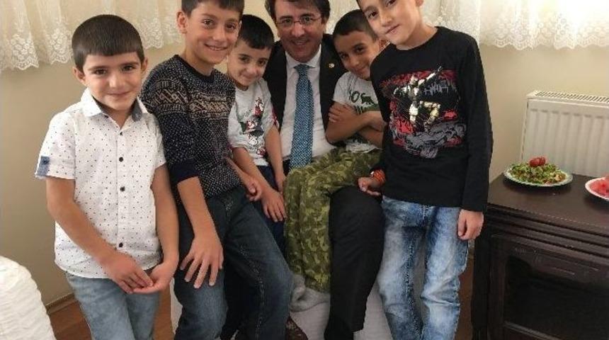 Aydemir, &lsquo;ak Yaklaşımın En Net Resmi Sevgi Evleridir!&rsquo;