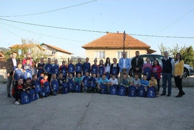 Çorum Belediyesi’nden Bosnalı Öğrencilere Kırtasiye Yardımı