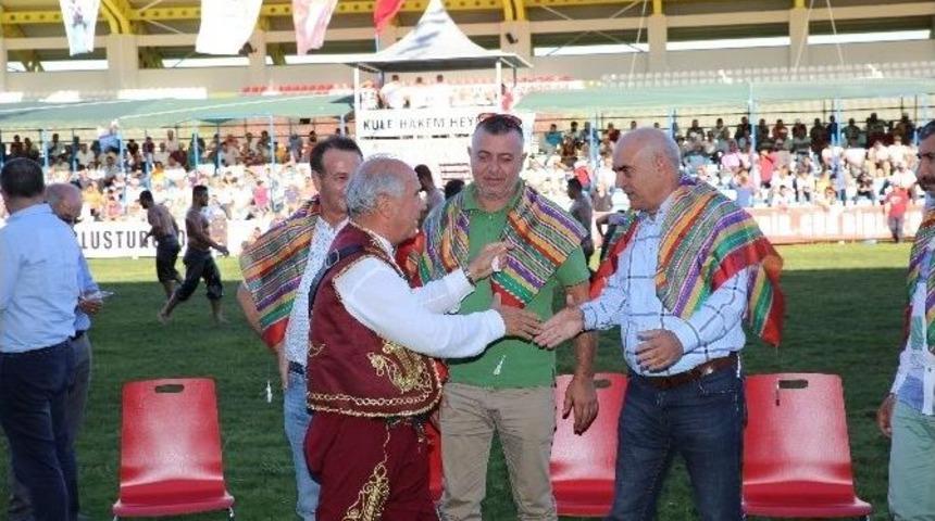 Manavgat G&uuml;reş Ağasından Emniyet, Jandarma Ve Myo&rsquo;ya Bağış