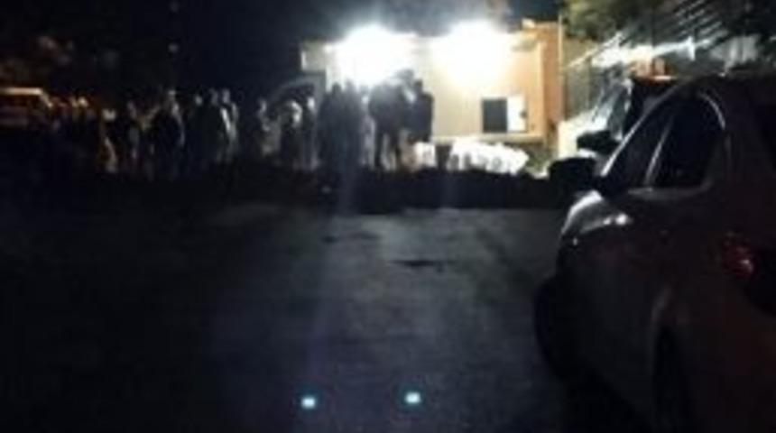 &Uuml;sk&uuml;dar&rsquo;da Kazıda 250 Adet Tabanca Bulundu