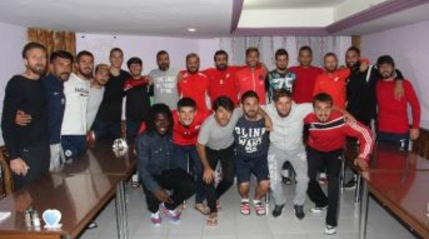 Nevşehirsporlu Futbolculardan Birlik Beraberlik Mesajı