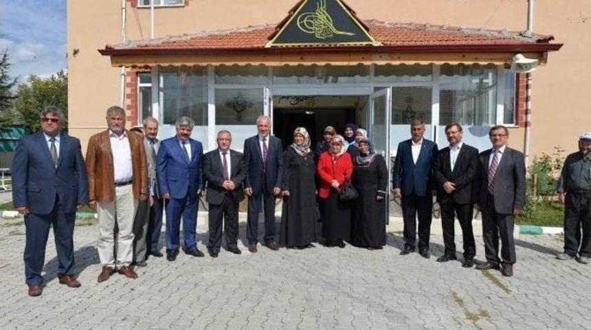 Lalezar Kız Kur&rsquo;an Kursu&rsquo;nda &Ouml;ğrencilerle Buluştular