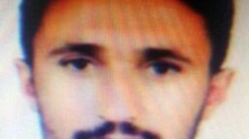 Meclis &Uuml;yesi Sahte Kimlikle Yakalandı