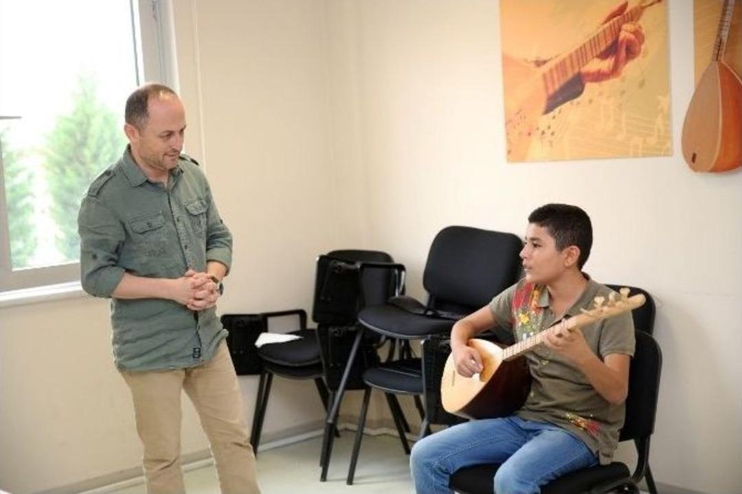 K&uuml;&ccedil;&uuml;k&ccedil;ekmece Belediyesi M&uuml;zik Akademisi Giriş Sınavları Yapıldı