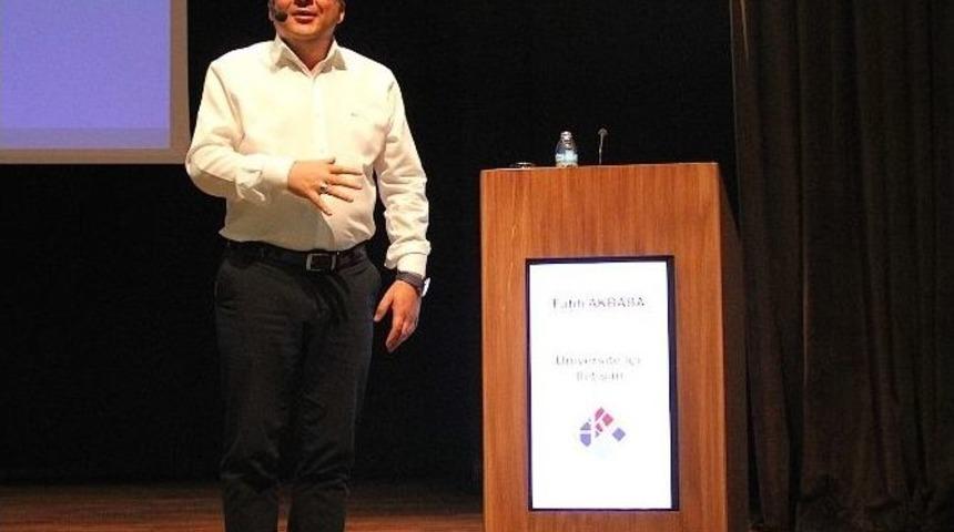 Hk&uuml;&rsquo;de Oryantasyon Seminerleri S&uuml;r&uuml;yor