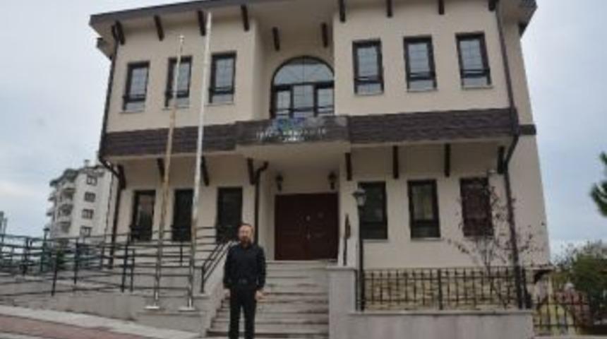 Doğan, Top&ccedil;ular Mahalle Konağında