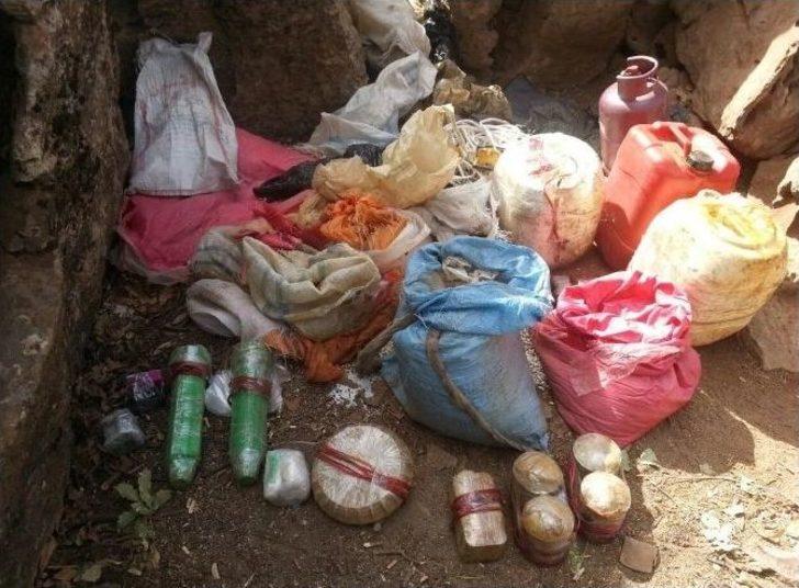 Şemdinli Derecik Güney Dağları Bölgesinde Çok Sayıda Mühimmat Ele Geçirildi G4