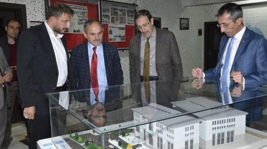 Ak Parti Genel Merkez Yerel Y&ouml;netimler Başkan Yardımcısı Mehmet Geldi, Paland&ouml;ken Belediyesini Ziyaret Etti