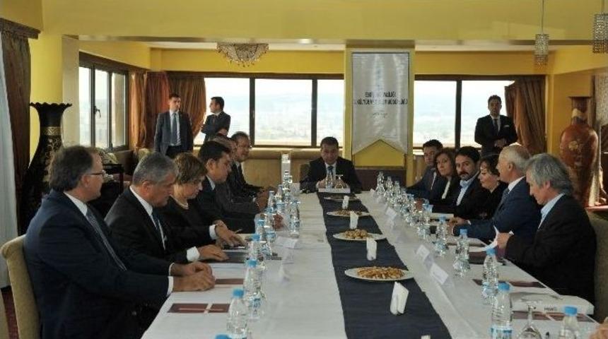 Frig Vadisi İ&ccedil;in Toplandılar