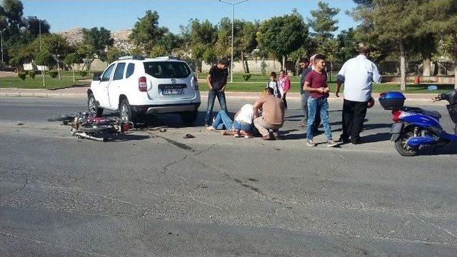 Şanlıurfa’da Trafik Kazası: 2 Yaralı