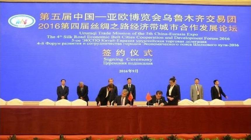 Gaziantep&rsquo;in Yeni Kardeş Kenti, Doğu T&uuml;rkistan&rsquo;ın Başkenti Urum&ccedil;i Oldu