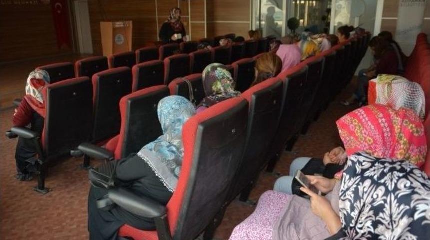 Togem&rsquo;den &lsquo;ailede &Ccedil;ocuk Eğitimi&rsquo; Konulu Seminer