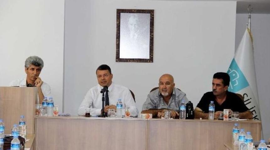 Silifke Belediyesi&rsquo;nden 300 &Ouml;ğrenciye Destek