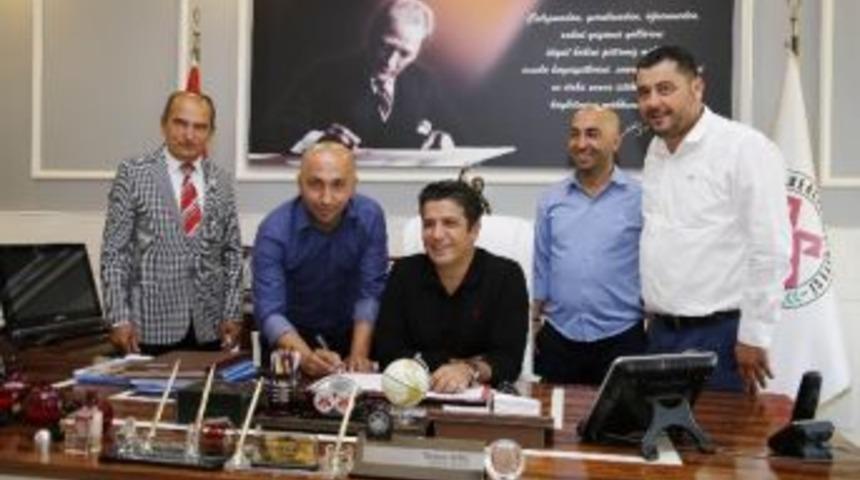 D&ouml;şemealtı&rsquo;nın İlk Kadın Futbol Takımı Kuruldu