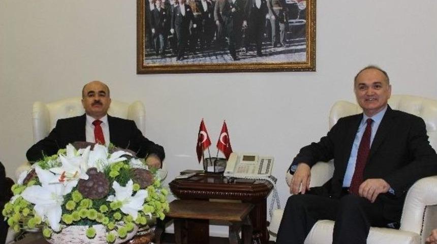 Bakan &Ouml;zl&uuml;&rsquo;den Vali Dağlı&rsquo;ya Hayırlı Olsun Ziyareti